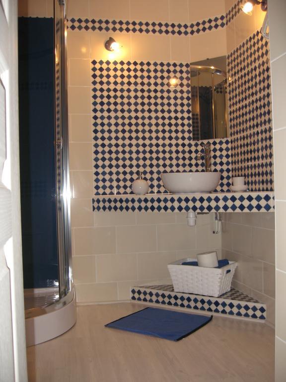 Les Chambres De Ribeaufontaine Dorengt Room photo